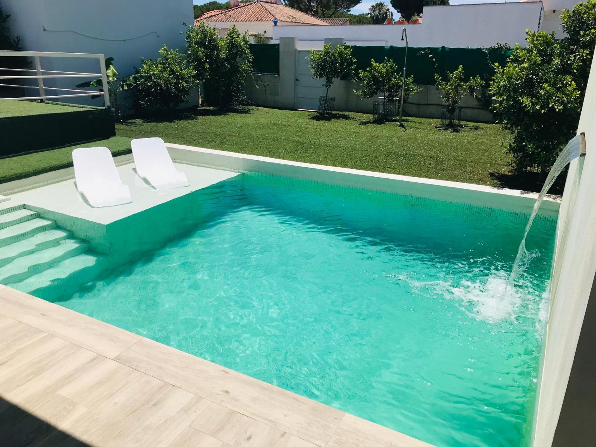 Chalet blanco con piscina privada Isla Cristina Exterior foto
